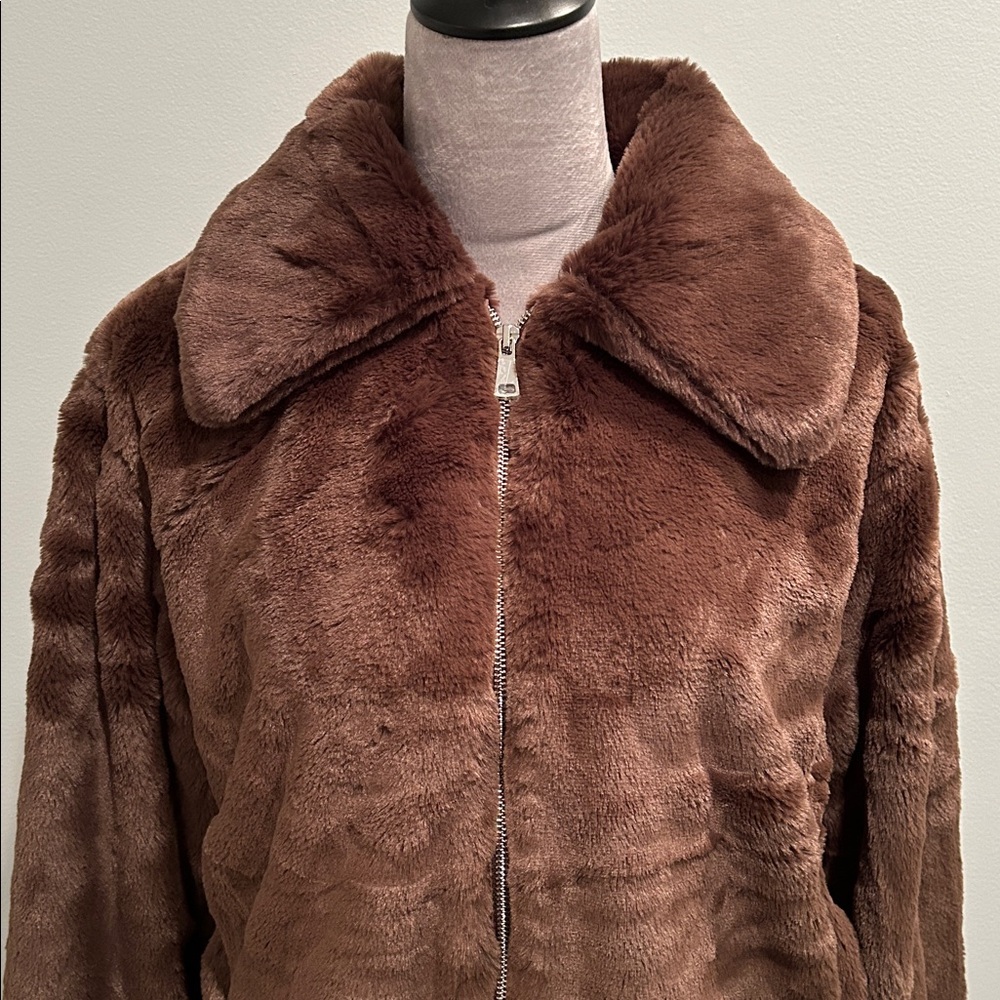 Steve Madden Short Faux Fur Jacket M - Picture 2 of 3